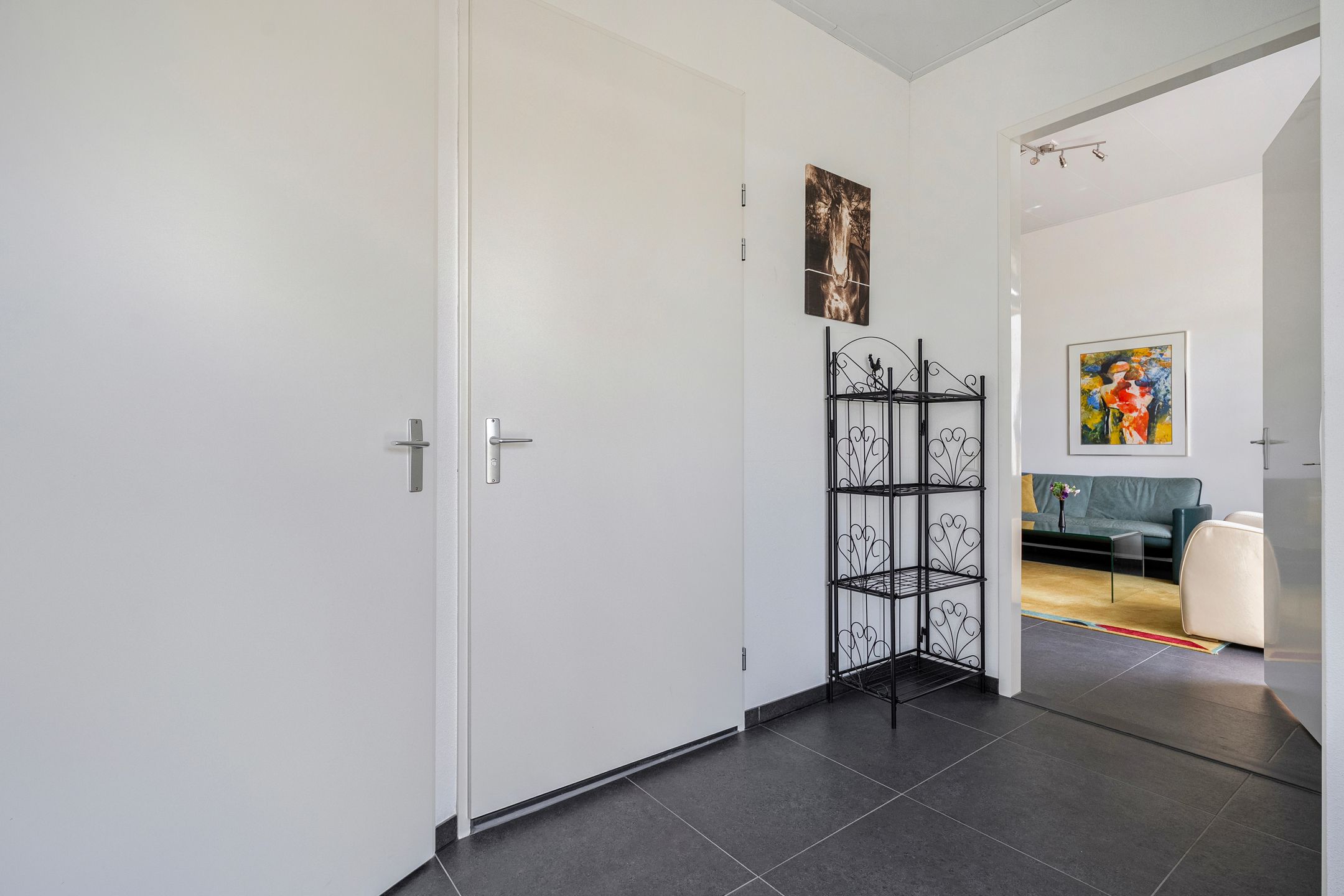 Spacious Country House with Guest Accommodation and Equestrian Facilities in Ommen — 47