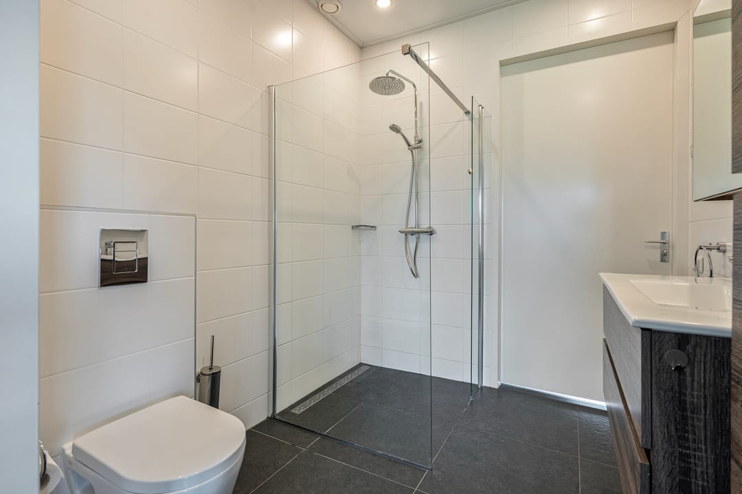 Spacious Country House with Guest Accommodation and Equestrian Facilities in Ommen — 55