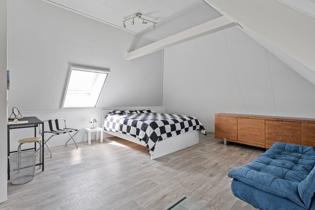 Spacious Country House with Guest Accommodation and Equestrian Facilities in Ommen — 60
