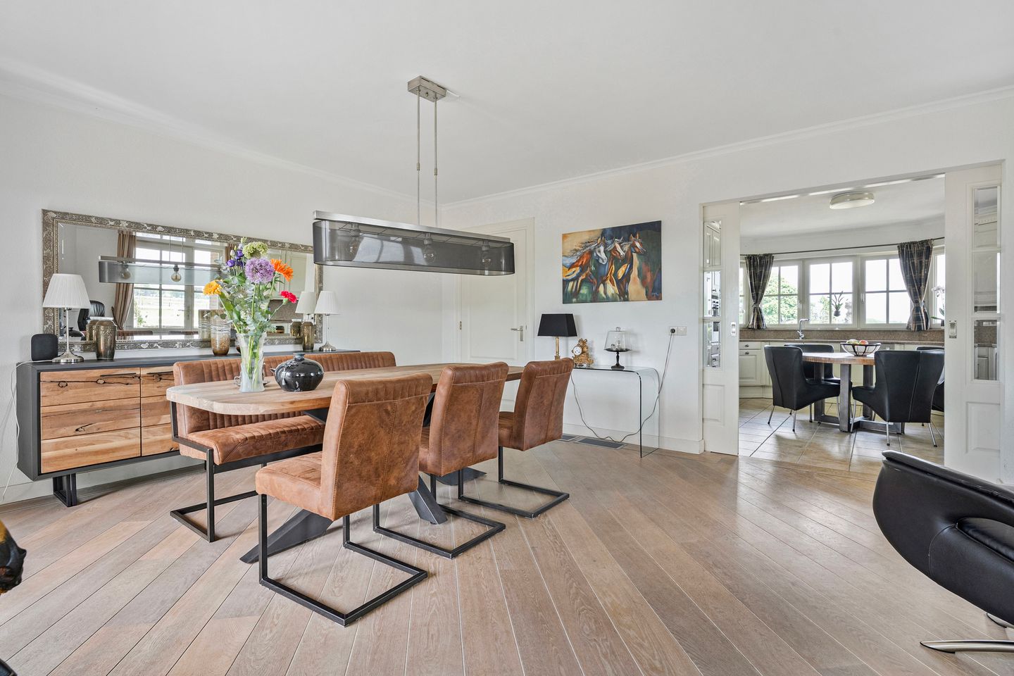 Spacious Country House with Guest Accommodation and Equestrian Facilities in Ommen — 13