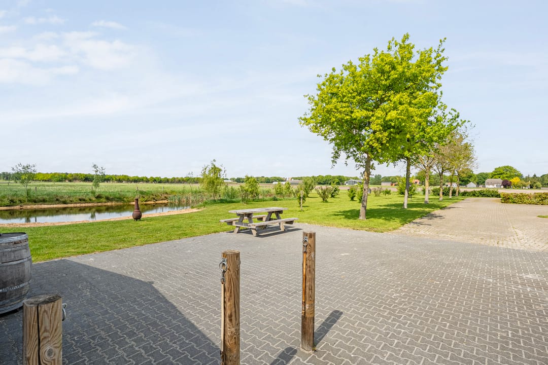 Spacious Country House with Guest Accommodation and Equestrian Facilities in Ommen — 83
