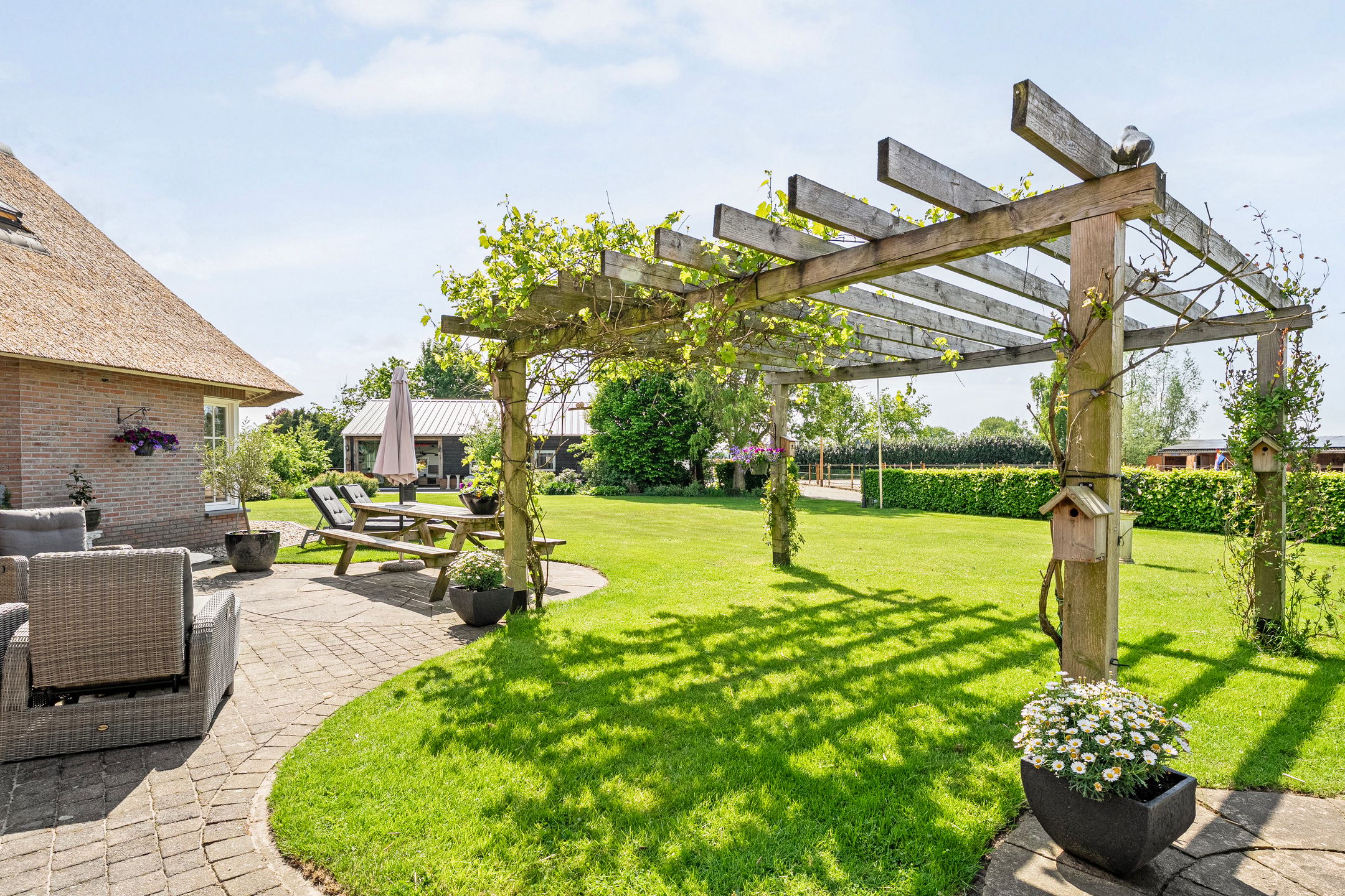 Spacious Country House with Guest Accommodation and Equestrian Facilities in Ommen — 80