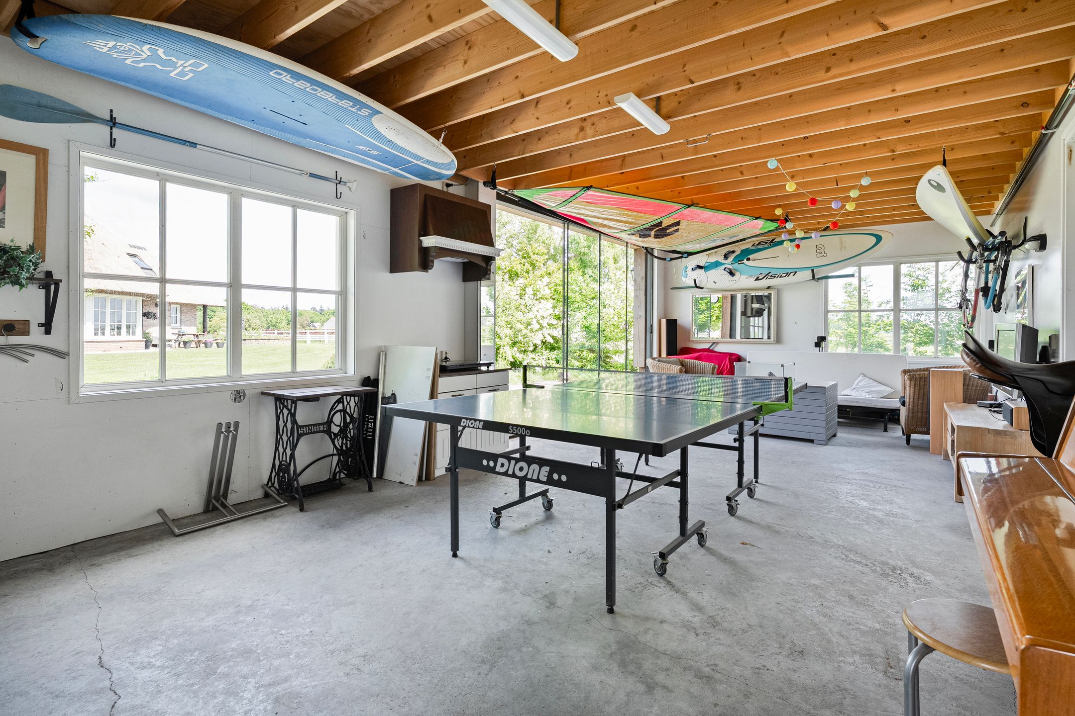 Spacious Country House with Guest Accommodation and Equestrian Facilities in Ommen — 73