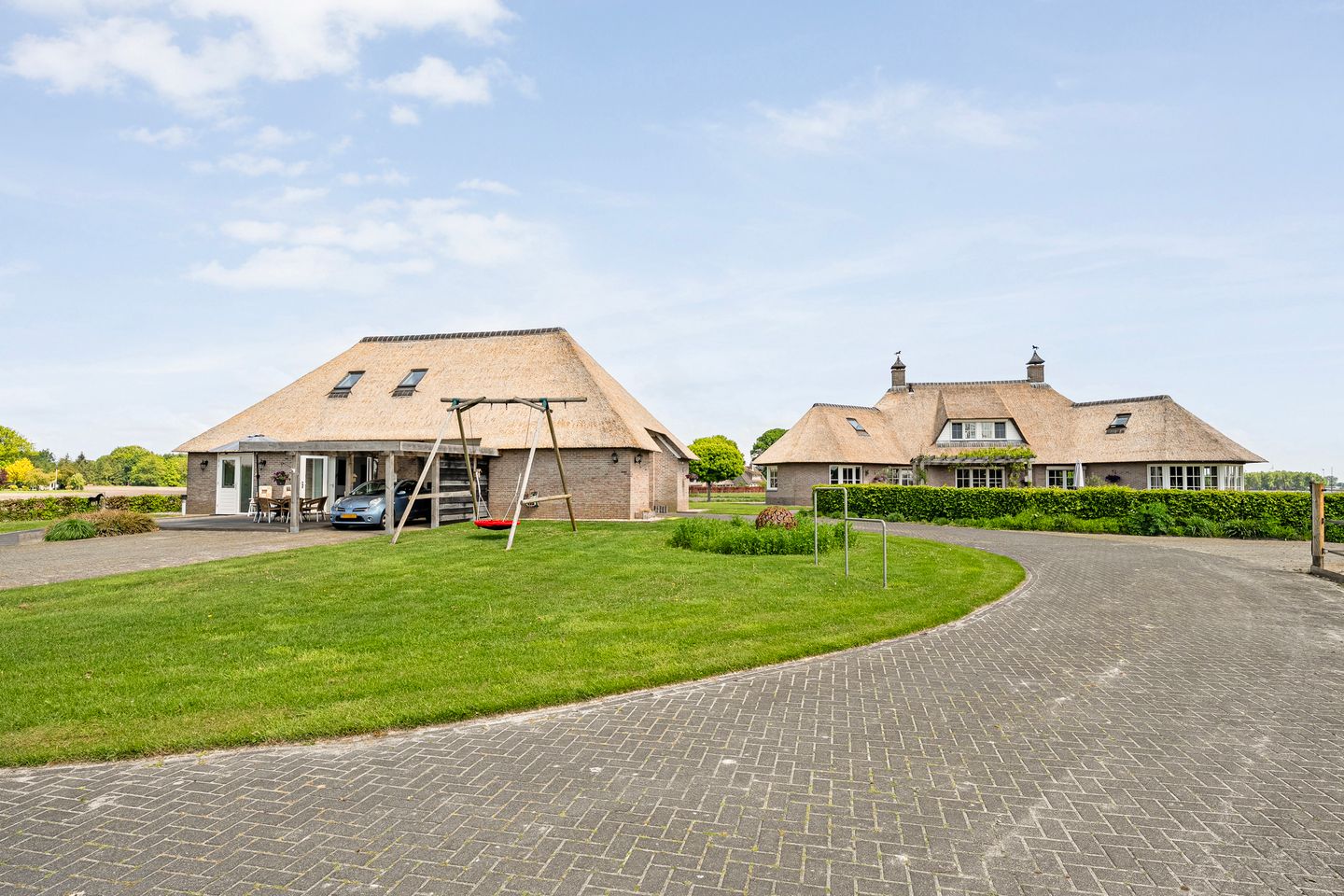 Spacious Country House with Guest Accommodation and Equestrian Facilities in Ommen — 79