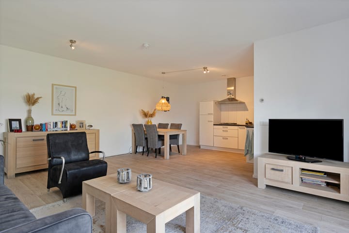 Appartement te koop: Pluvierenweg 7-10, Zeewolde