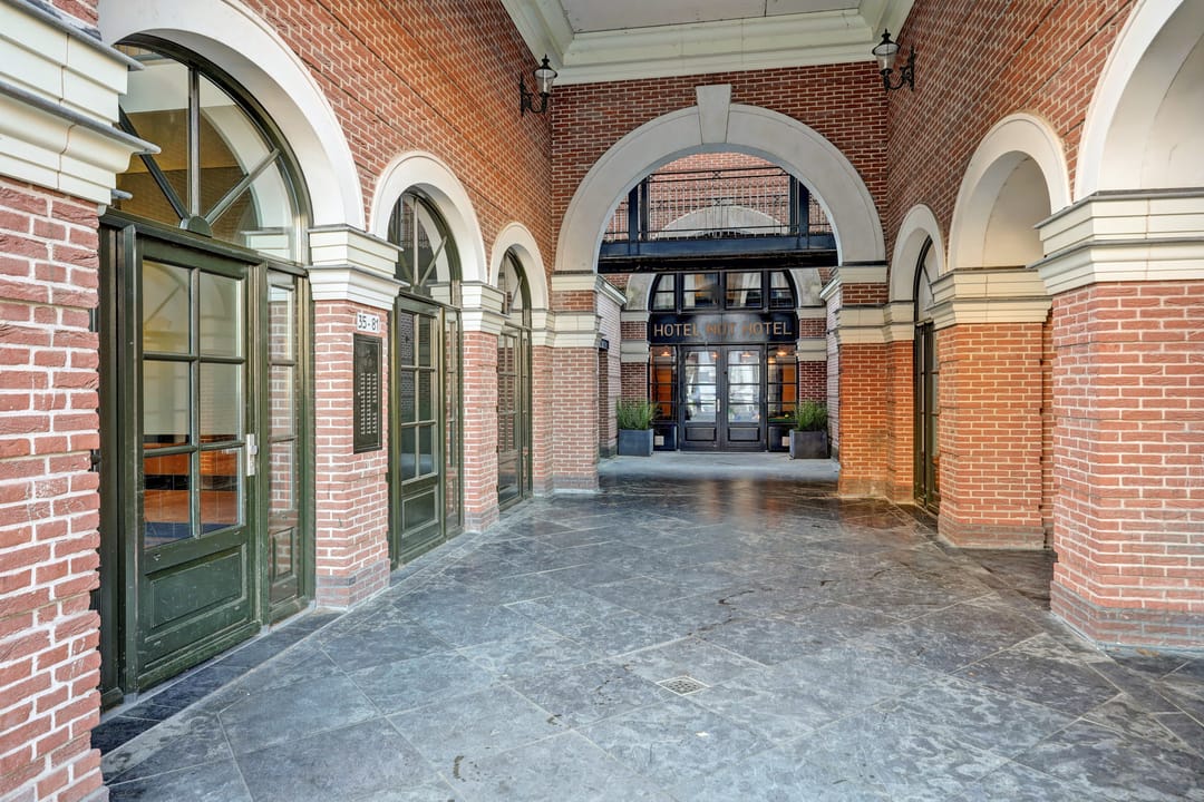 Foto 8 van Piri Reisplein 51