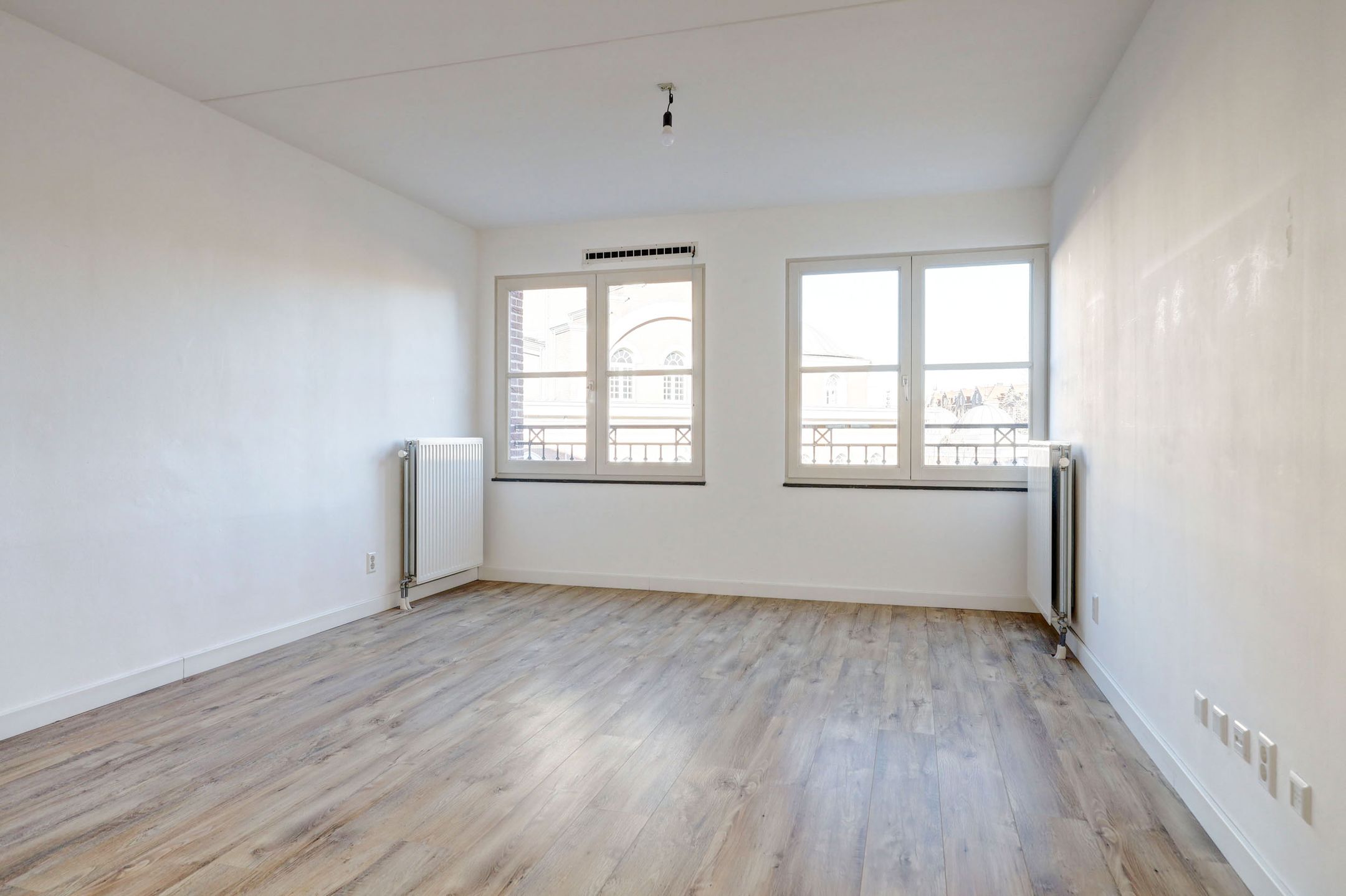 Foto 18 van Piri Reisplein 51