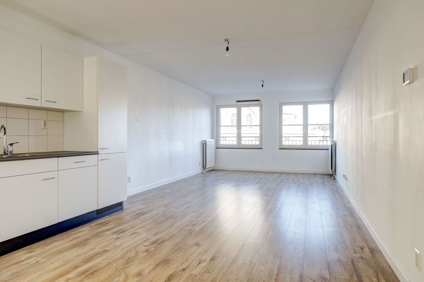 Foto 20 van Piri Reisplein 51