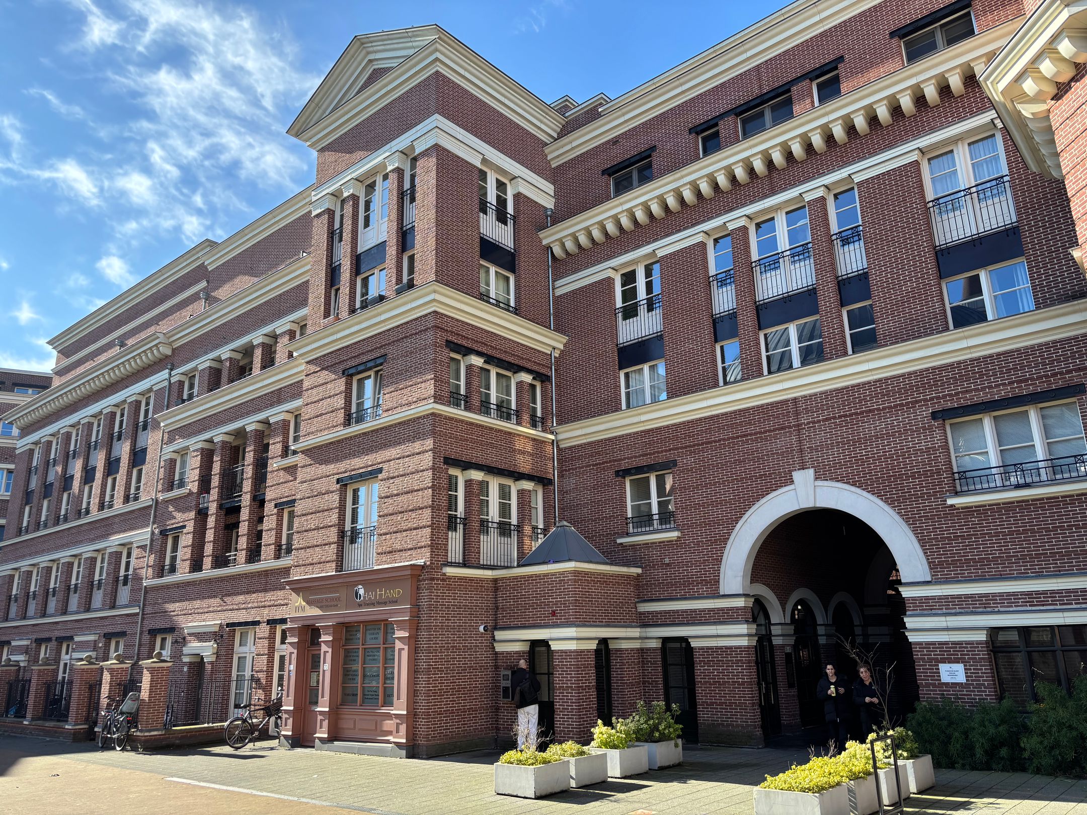 Foto 3 van Piri Reisplein 51