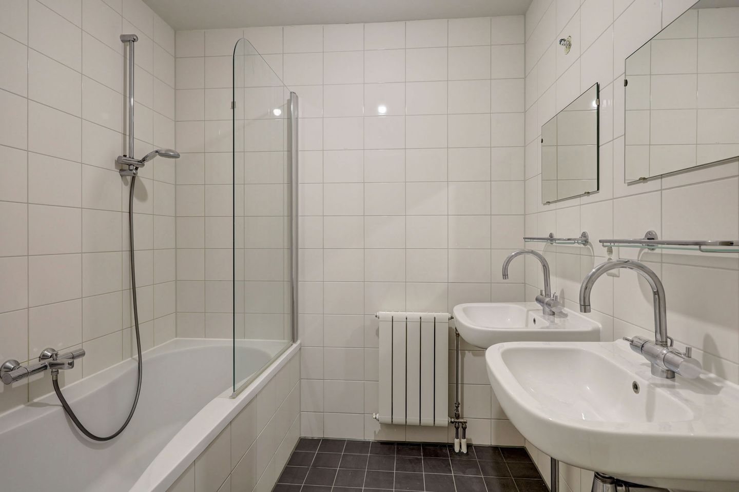 Foto 29 van Piri Reisplein 51