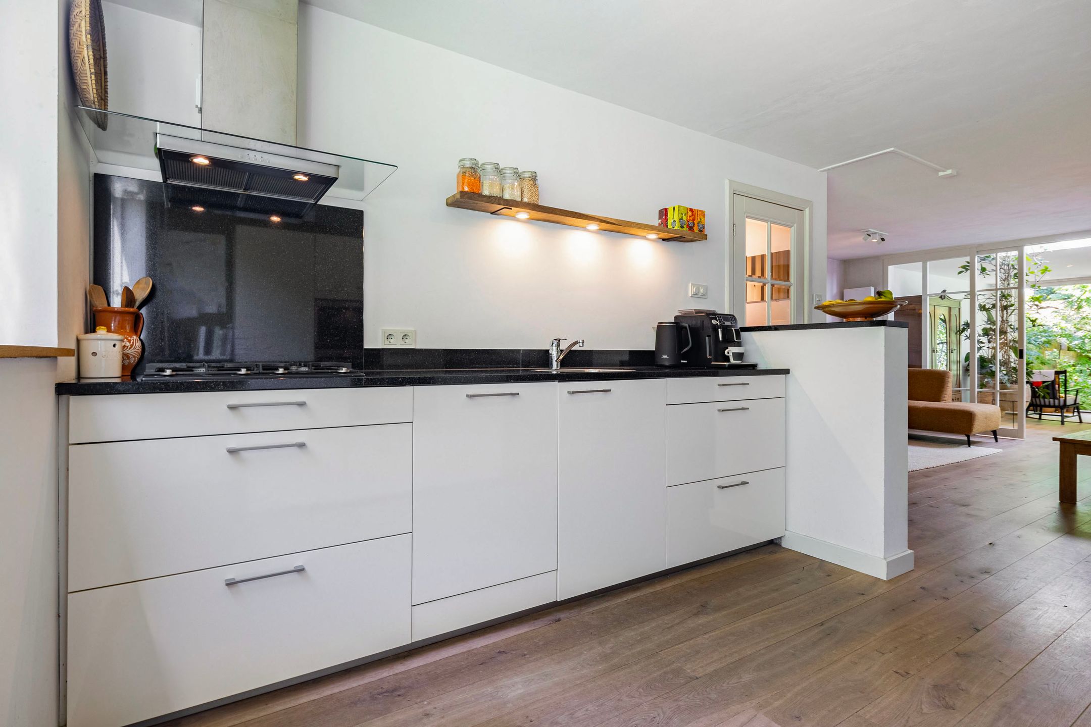 Foto 12 van Parallelweg 66