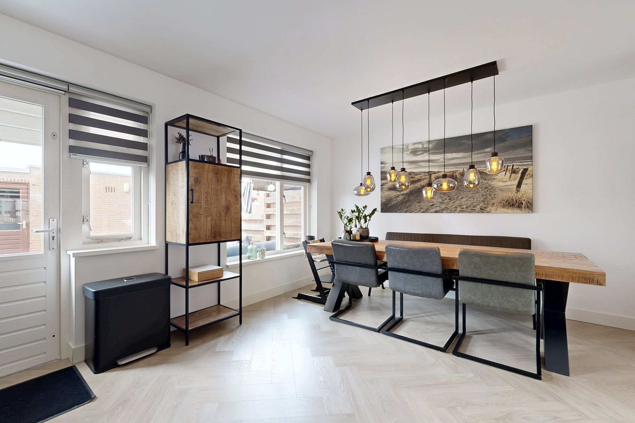 Move-in Ready Terraced Home with Luxury Kitchen and Sunny Southwest Garden — 17