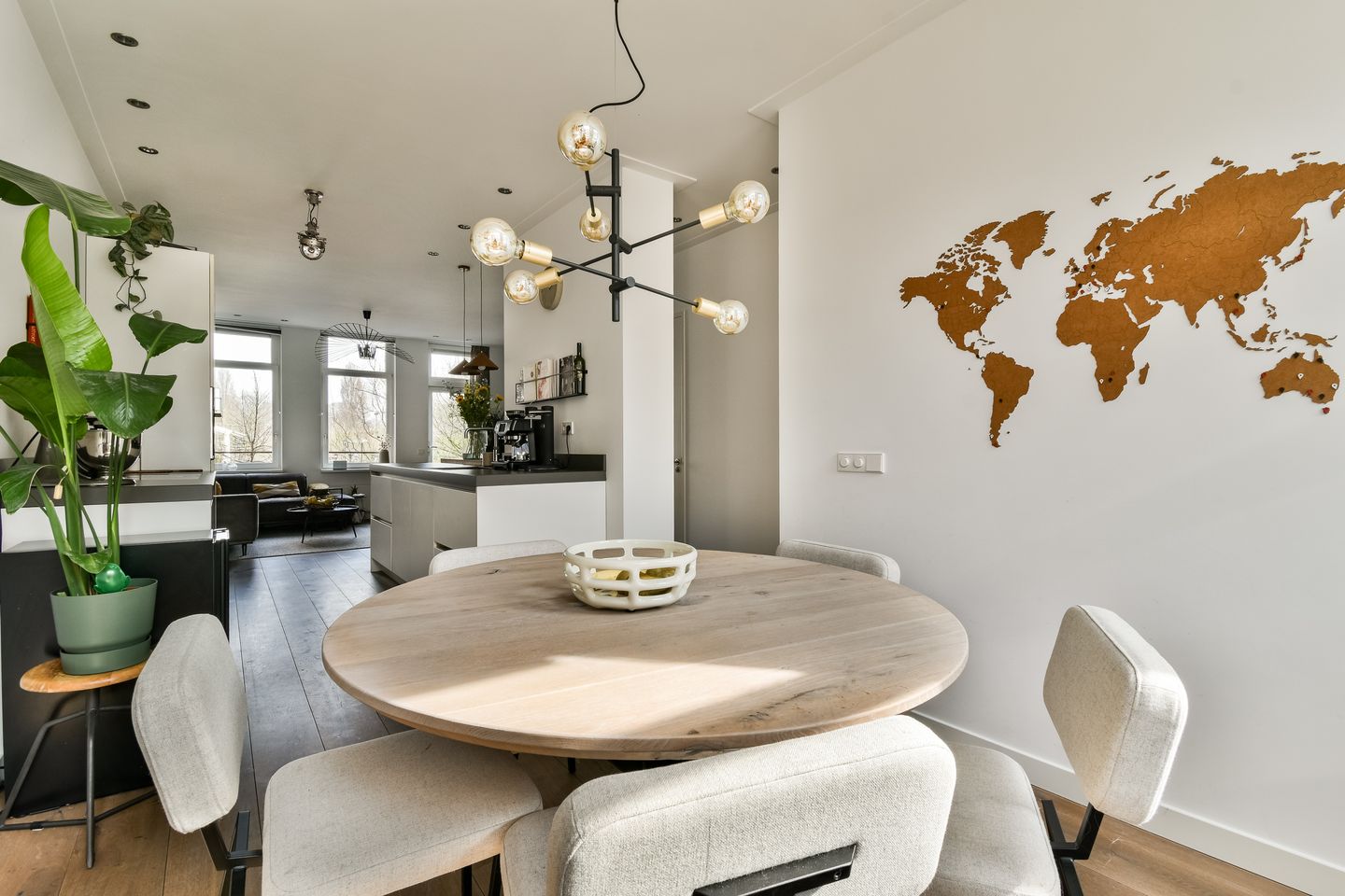 Photo 14 of Linnaeusstraat 95-H