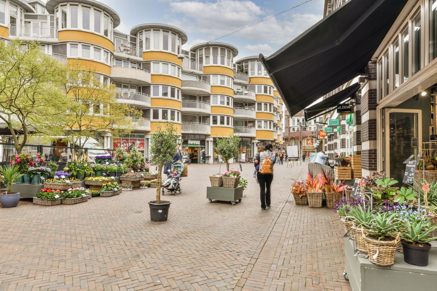 Photo 34 of Linnaeusstraat 95-H