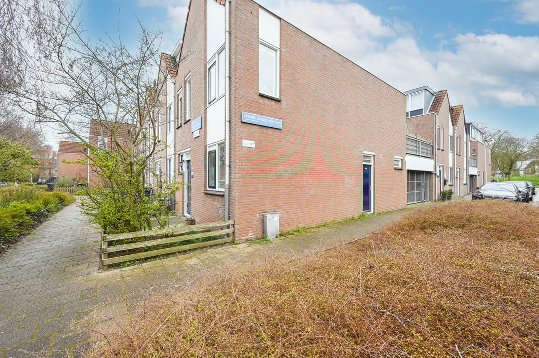 Photo 38 of Claude Debussystraat 45