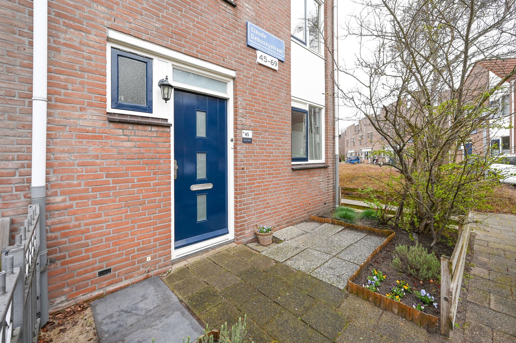 Photo 9 of Claude Debussystraat 45
