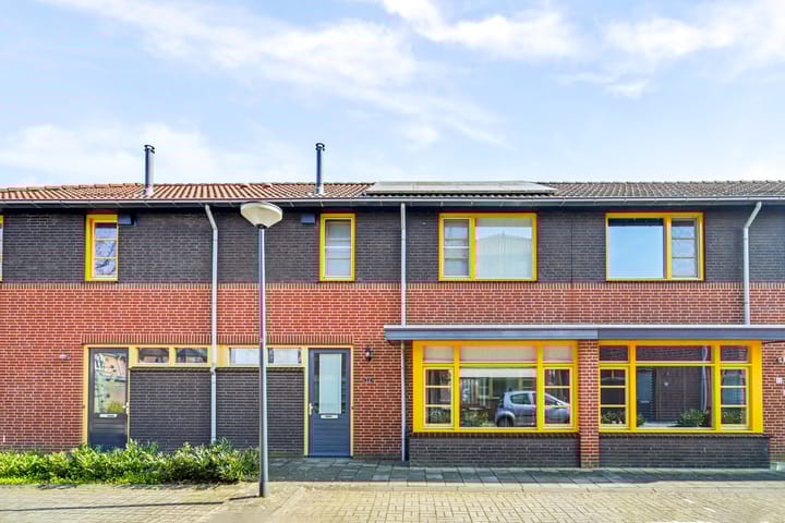 Photo 2 of Kremer 24