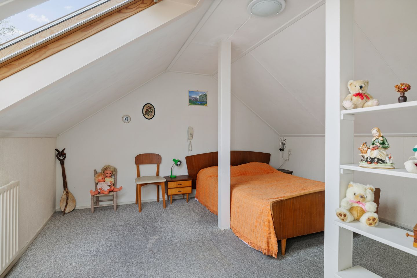 Spacious semi-bungalow with large garden near Diepenveen village center — 28