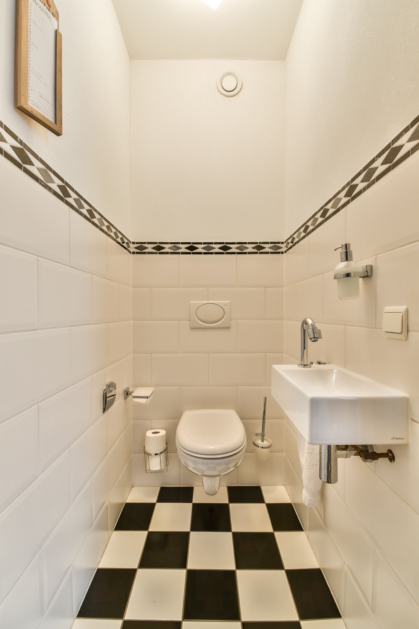Stylish Townhouse with Private Lift on Historic Rapenburg Island — 15