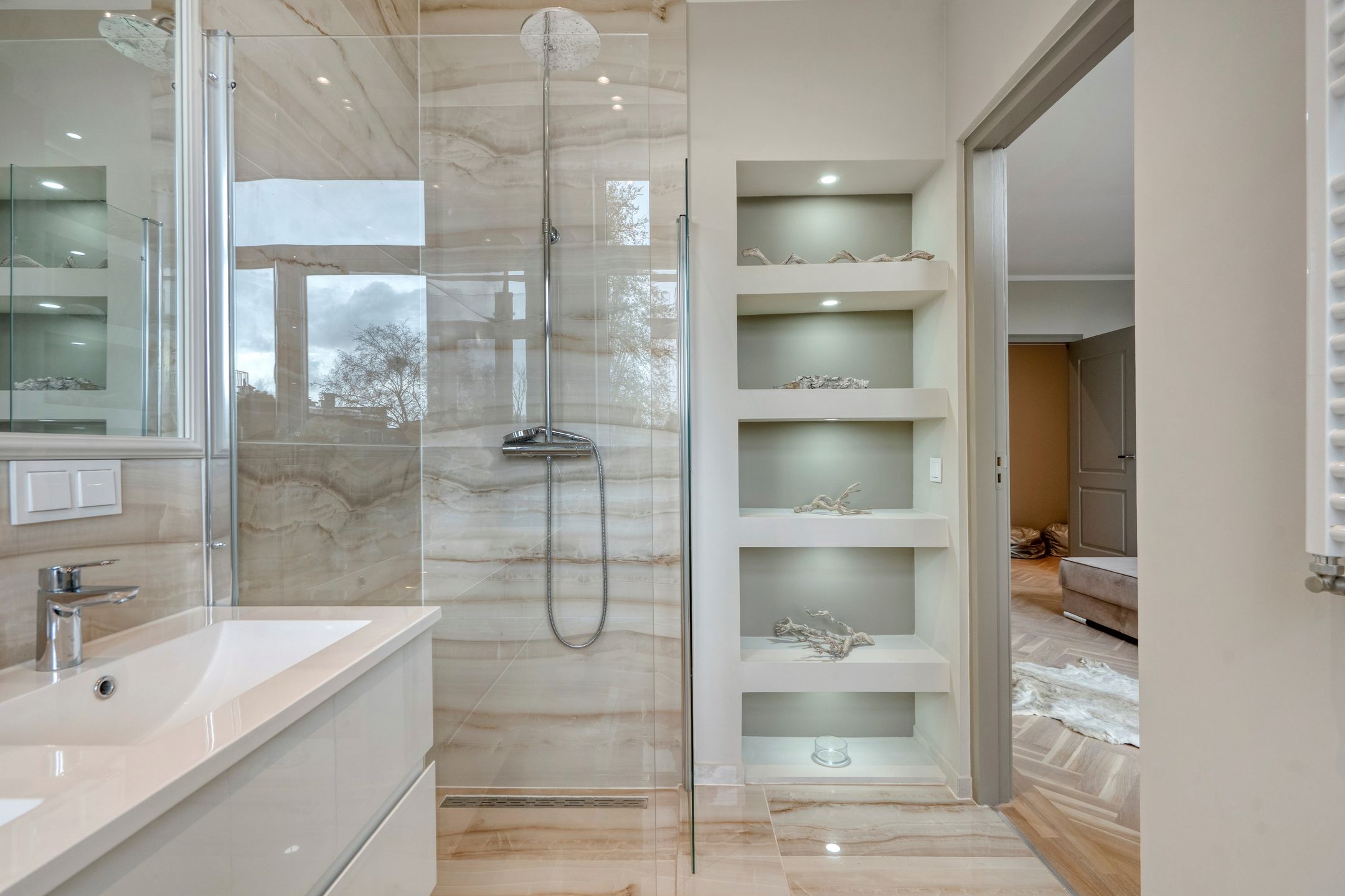 Photo 36 of Irisstraat 121