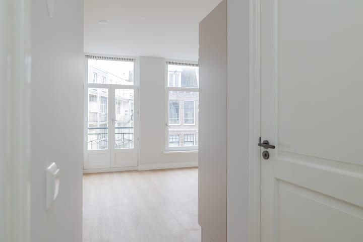 Photo 4 of Pieter Baststraat 29-3A