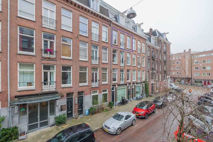 Photo 2 of Pieter Baststraat 29-3A
