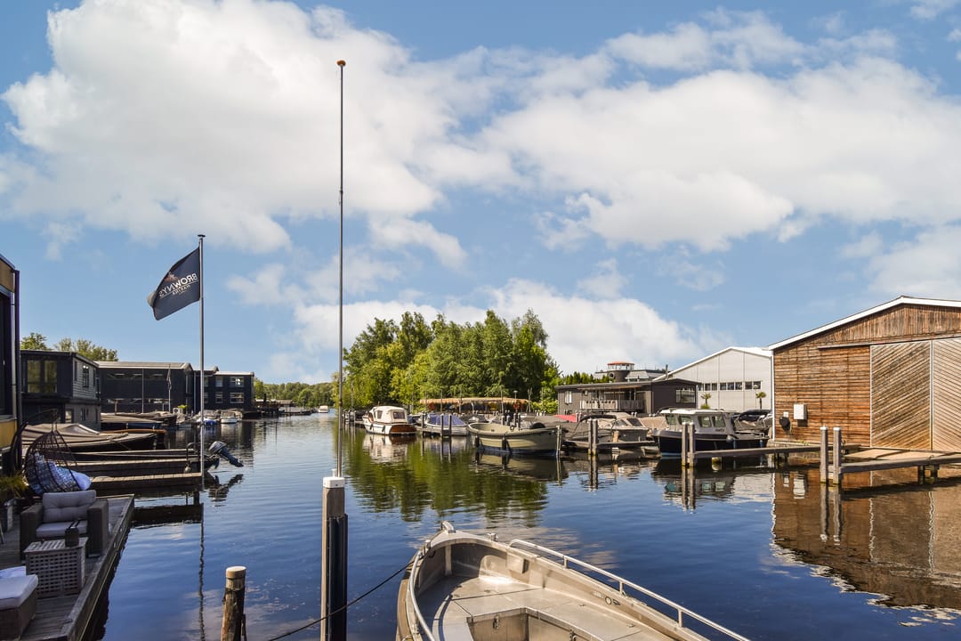 Foto 28 van Woubruggestraat 22-H