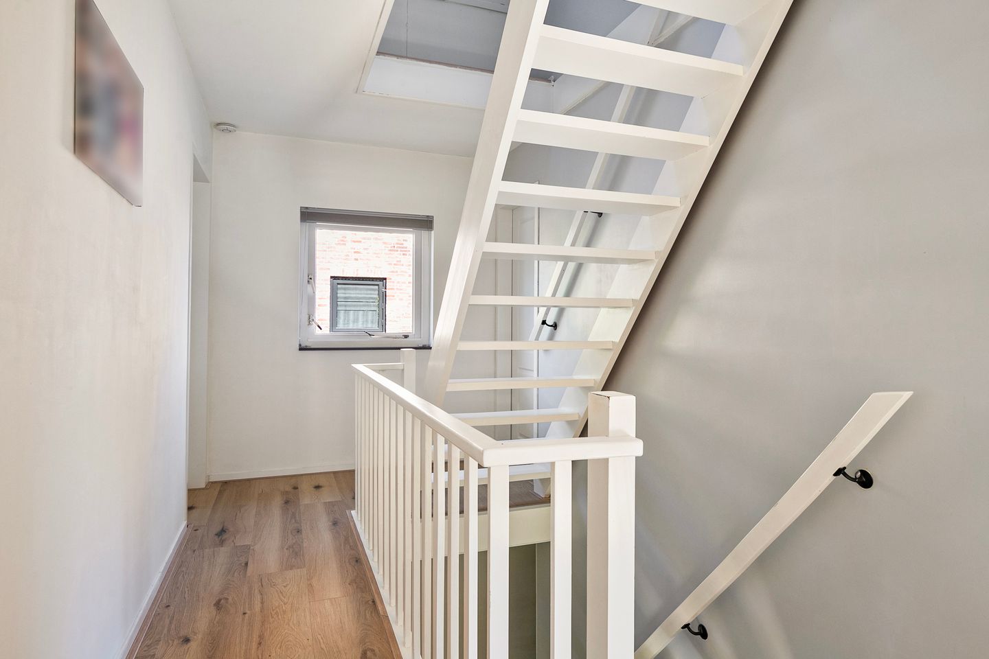 Spacious detached family home with south-facing garden and green views in Hoevelaken — 25