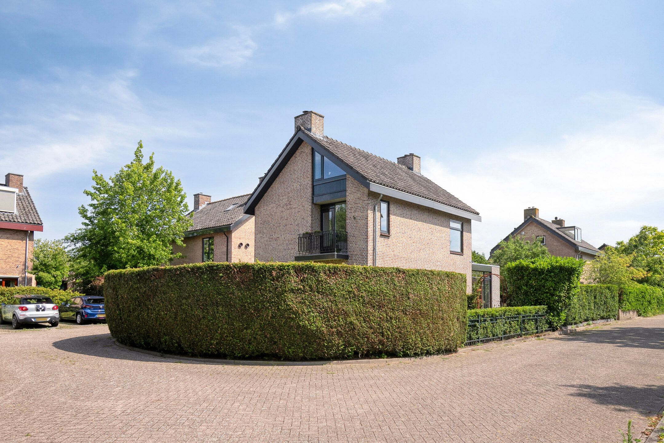 Spacious detached family home with south-facing garden and green views in Hoevelaken — 39