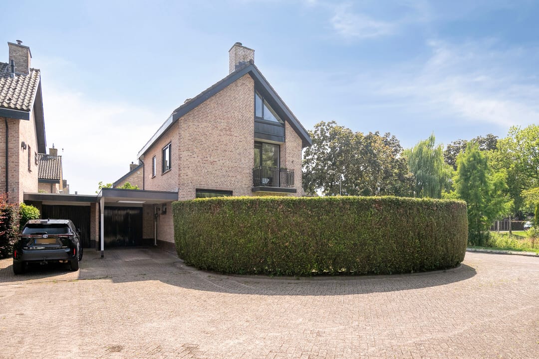 Ruime vrijstaande gezinswoning met zuidgerichte tuin en uitzicht op groen in Hoevelaken