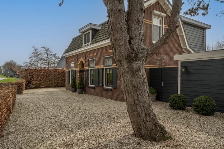 Photo 3 of Dorpsstraat 1