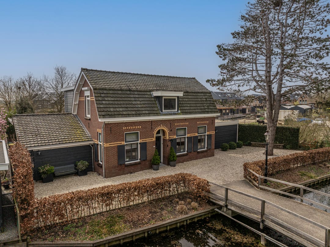 Photo 1 of Dorpsstraat 1