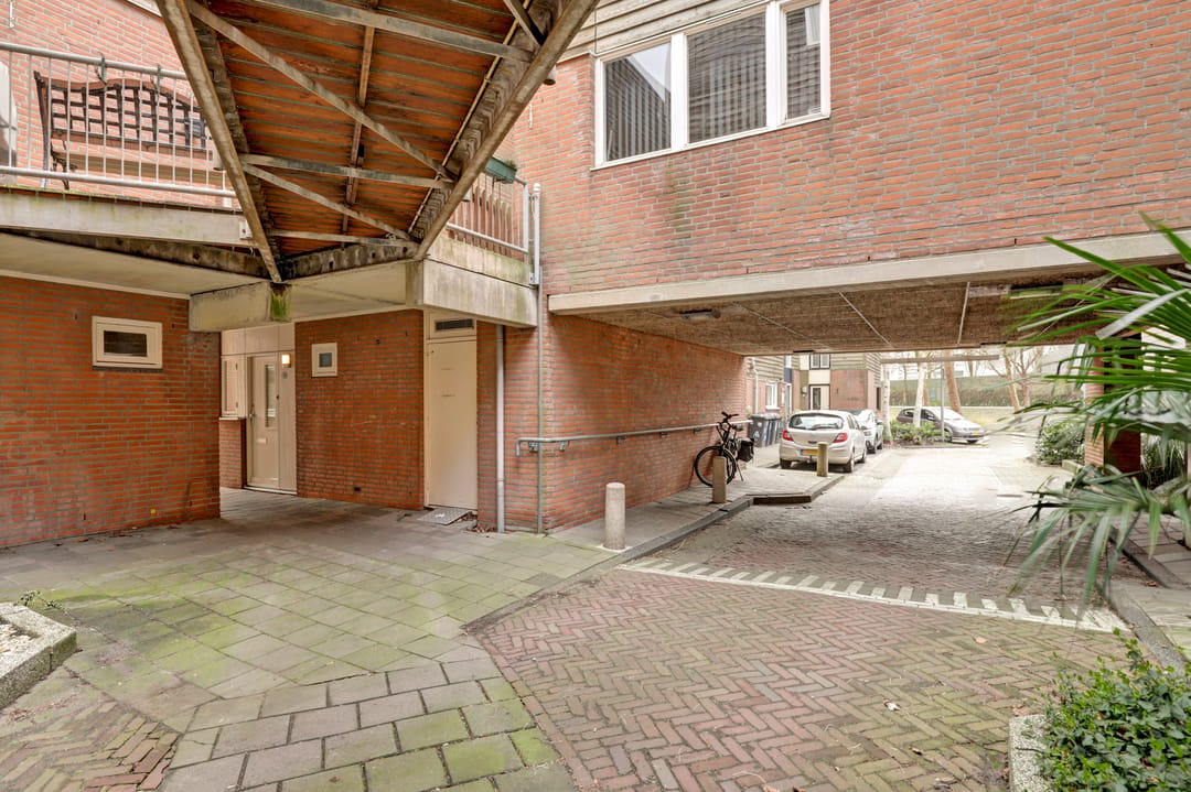 Ground-floor apartment with private garden in Honselersdijk — 27