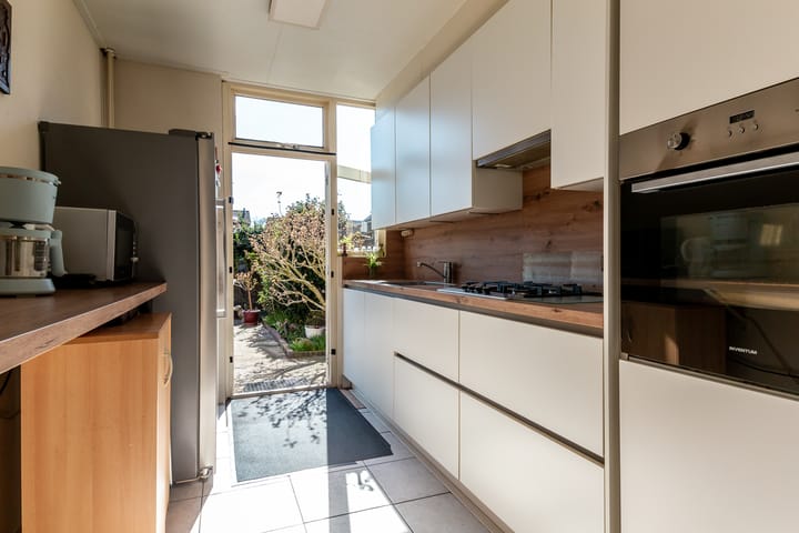 Photo 3 of Zwaluwstraat 89