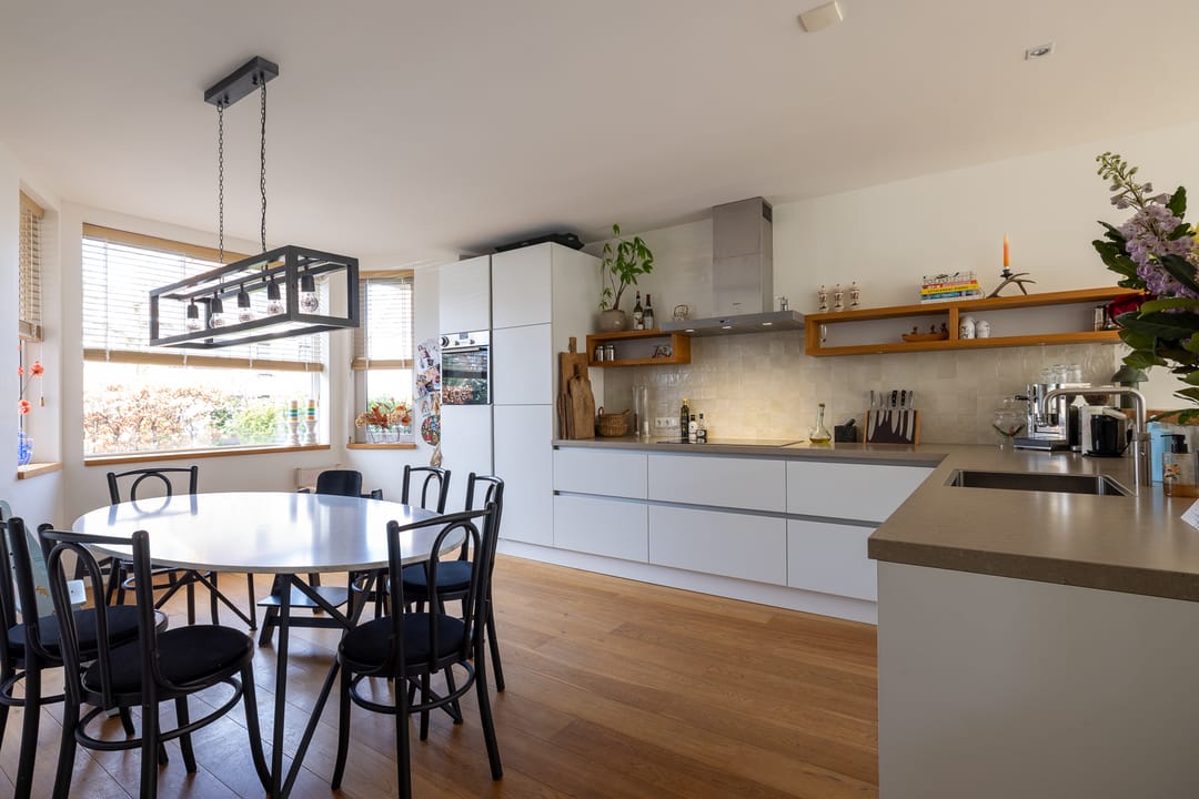 Foto 22 van Adriaen van der Doeslaan 9