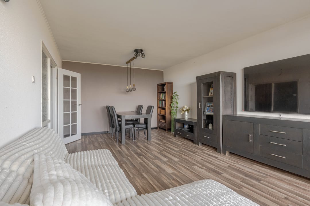 Foto 23 van Roosstraat 98