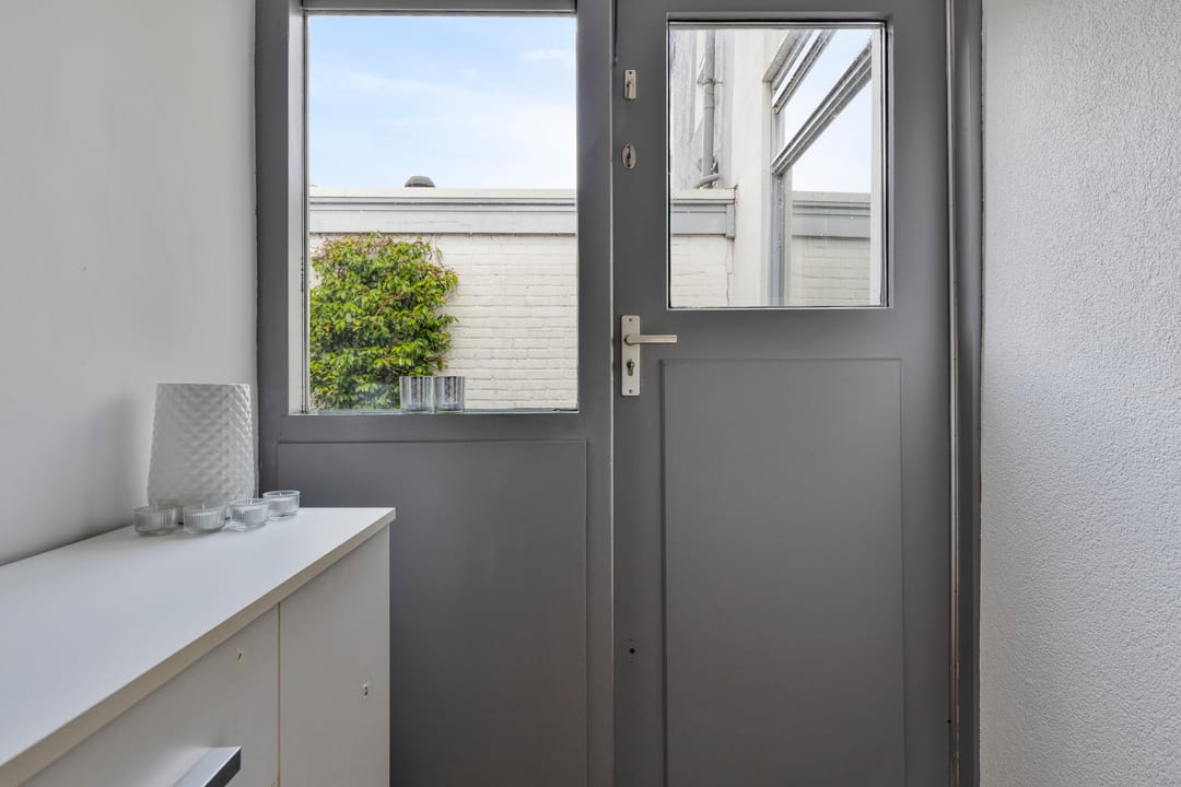 Photo 13 of Willemstraat 4