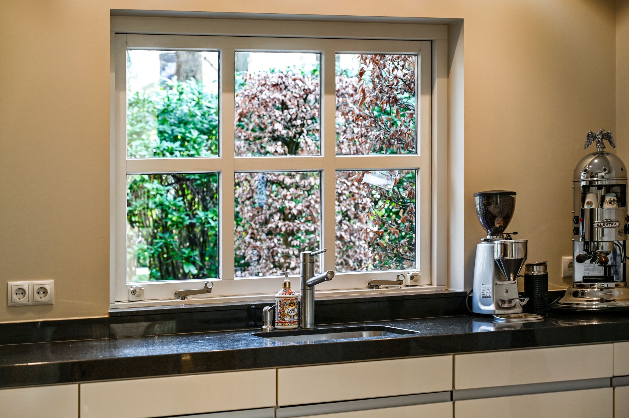 Photo 15 of Middelstebaan 3