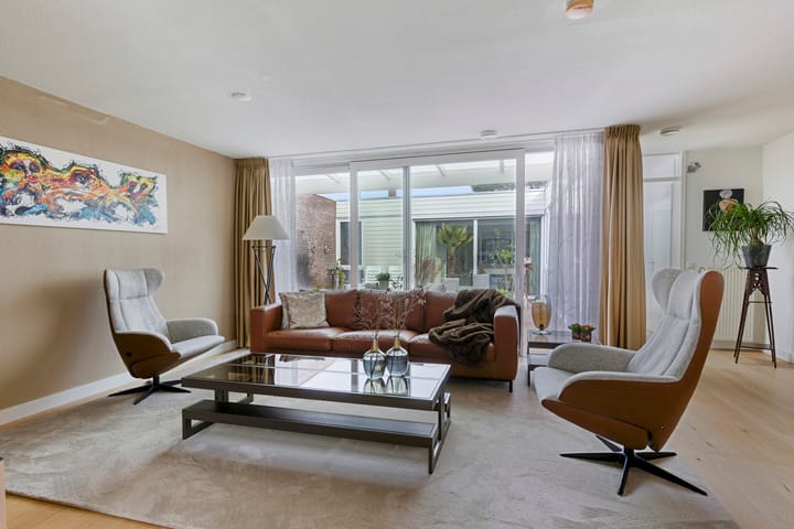 Photo 2 of Klaprooslaan 3