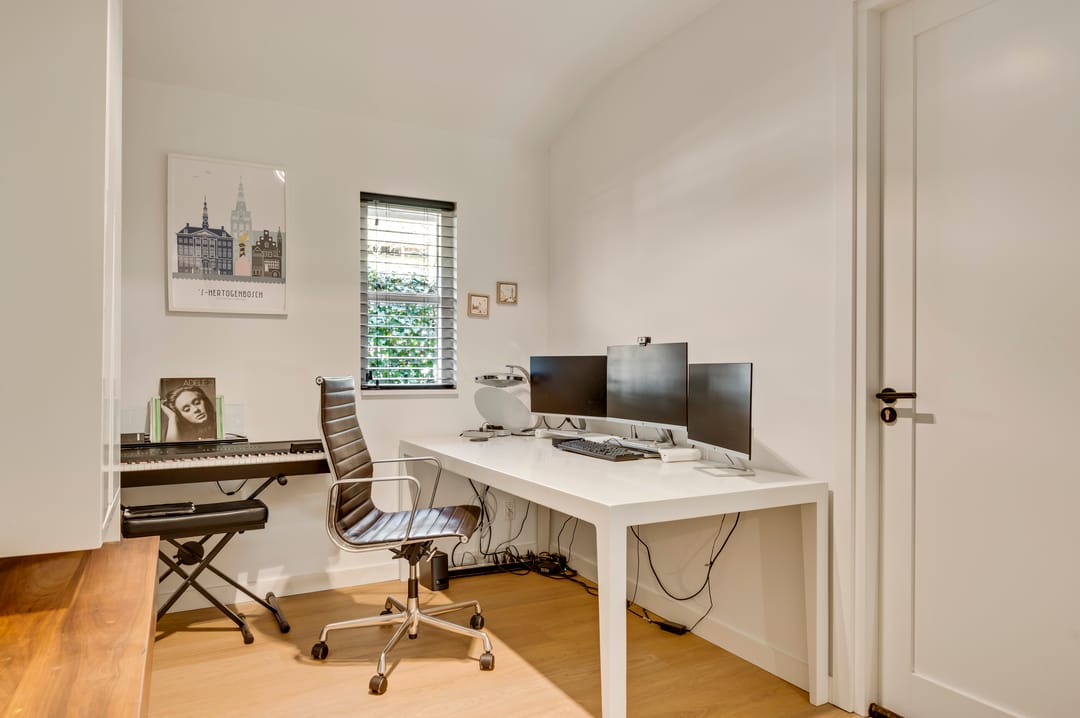 Photo 26 of Middelstebaan 3