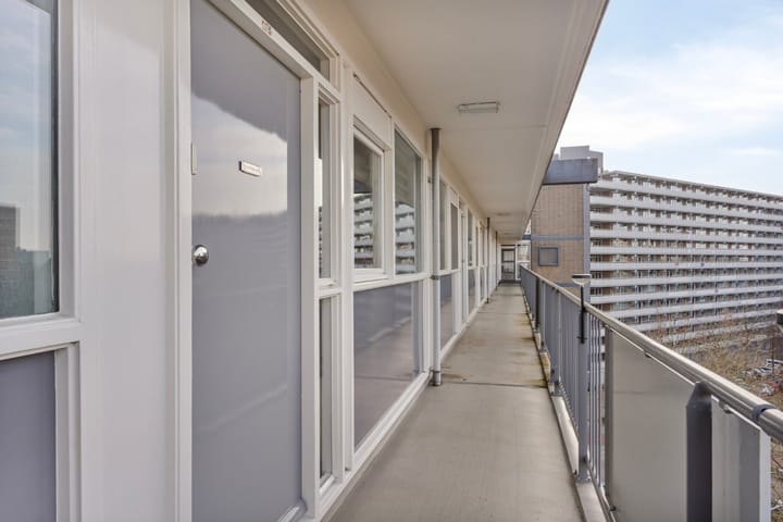 Photo 4 of Bart Verhallenplein 178