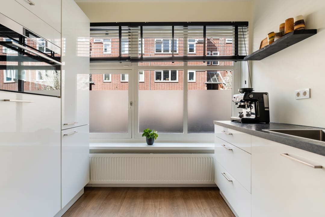 Modern Ground Floor Apartment with Sunny South-Facing Garden in Blijdorp — 16