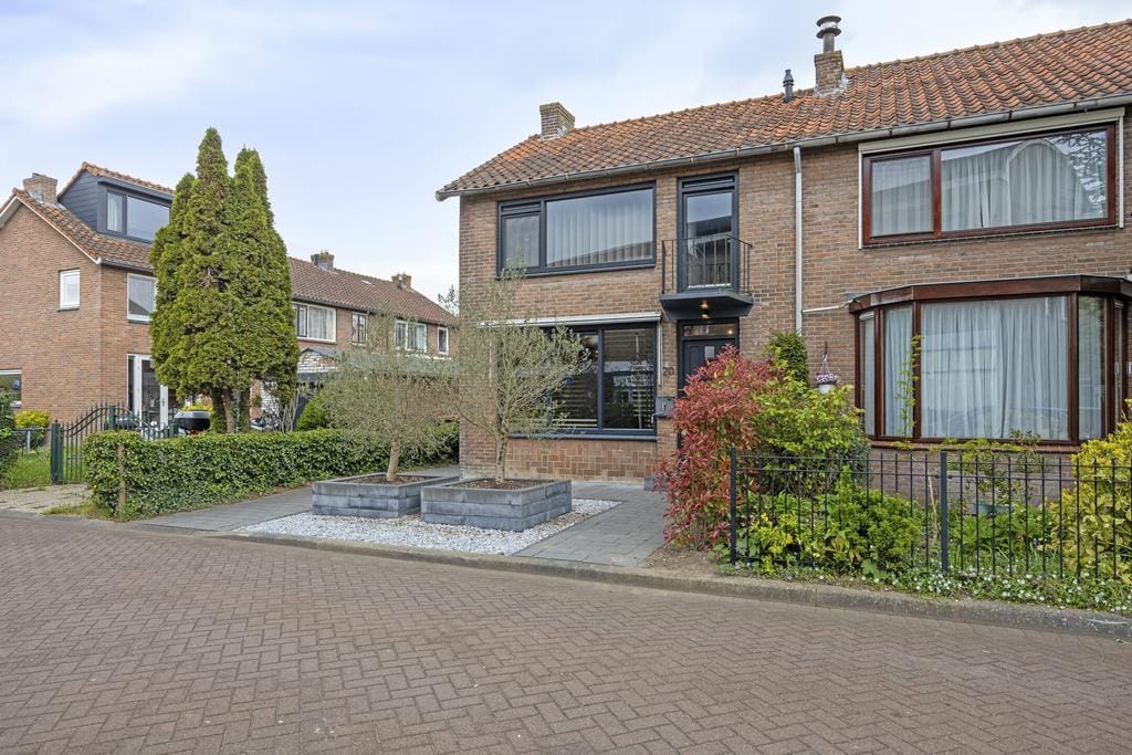 Photo 29 of Bernhardstraat 20