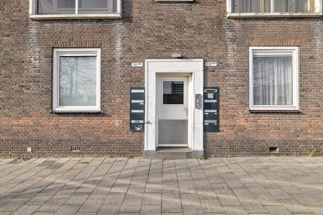 Photo 2 of Parallelweg 110-D