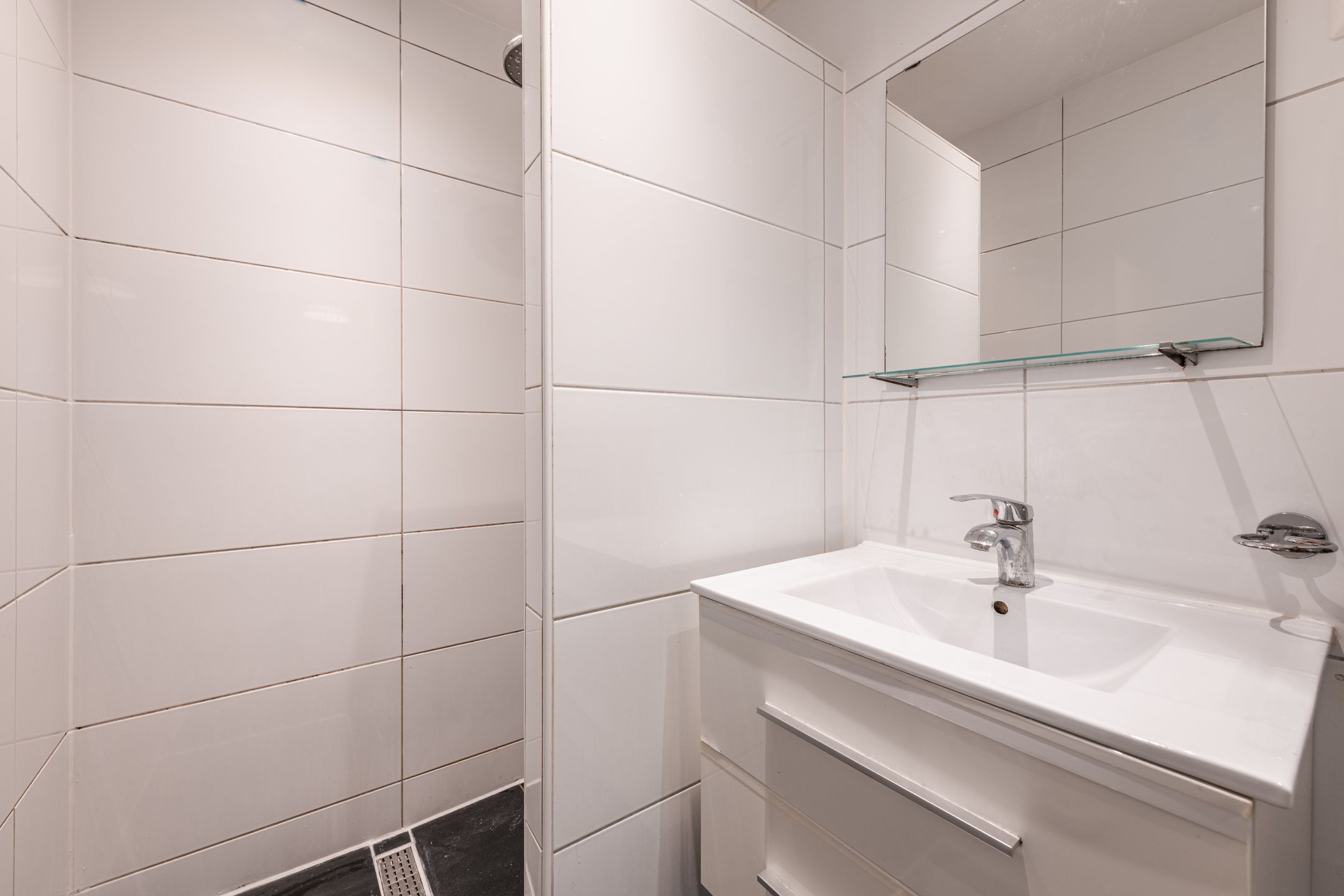 Light apartment with parking in central Rotterdam location — 12
