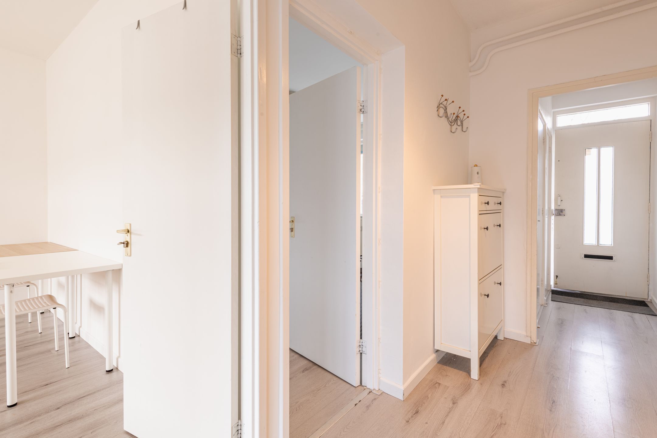 Light apartment with parking in central Rotterdam location — 15
