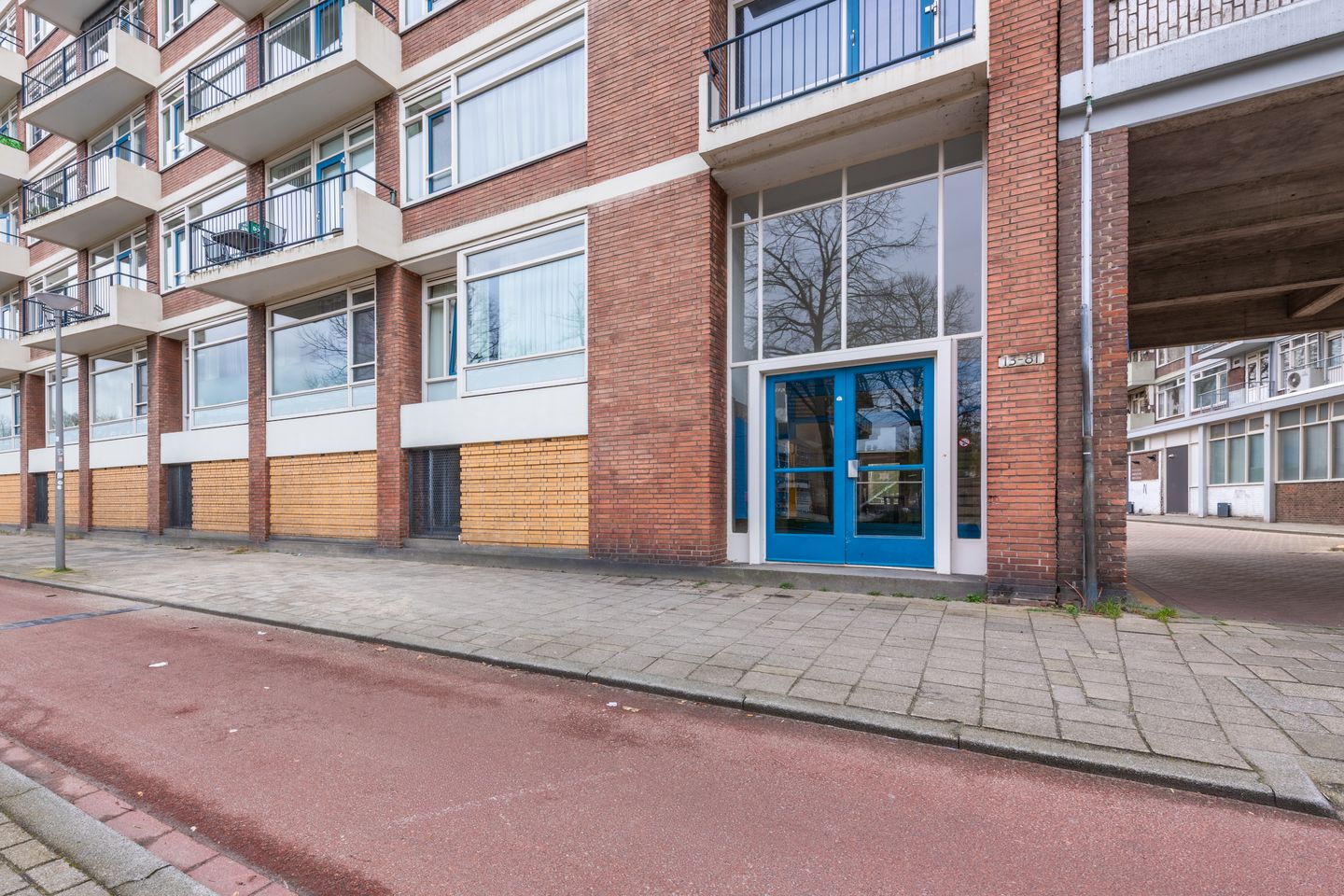 Light apartment with parking in central Rotterdam location — 25
