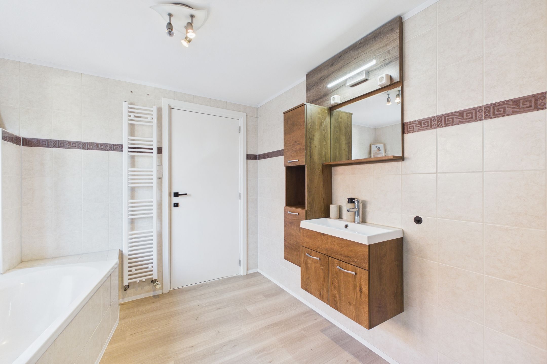 Foto 30 van 's-Gravenstraat 242