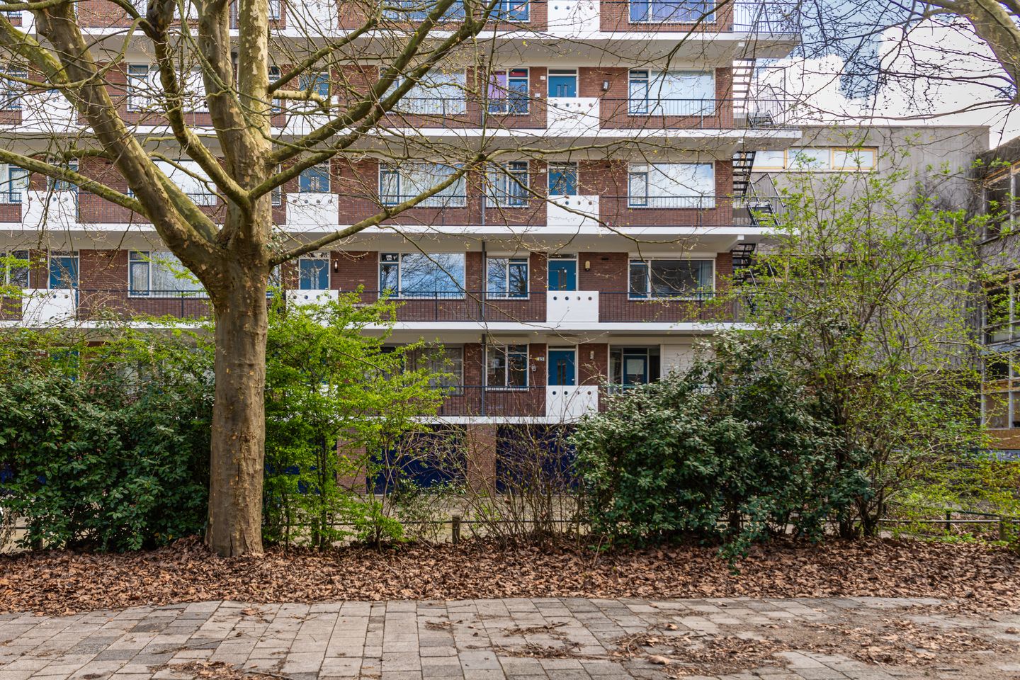 Light apartment with parking in central Rotterdam location — 29