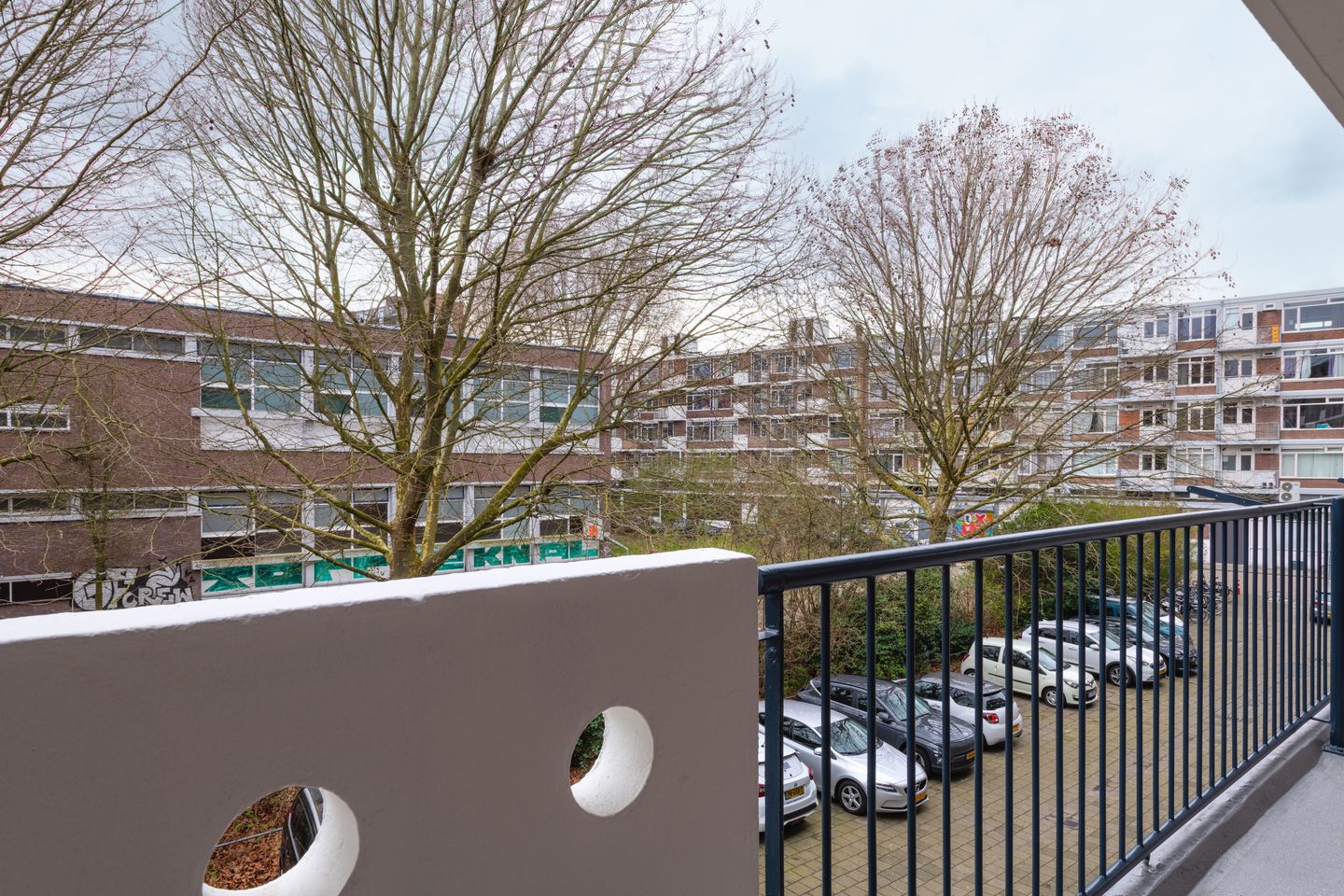 Light apartment with parking in central Rotterdam location — 19